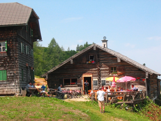Die urige Zwieselalm Hütte in Gosau